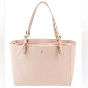 Tory Burch York Small Buckle Tote - Light Oak